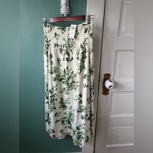 NWT Abercrombie & Fitch Green Floral Maxi Skirt